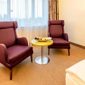 4* Hotel Plaza Premium
